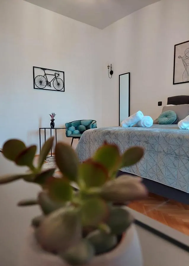 Studio Apartman Kiara Zadar 0*,  Croatia